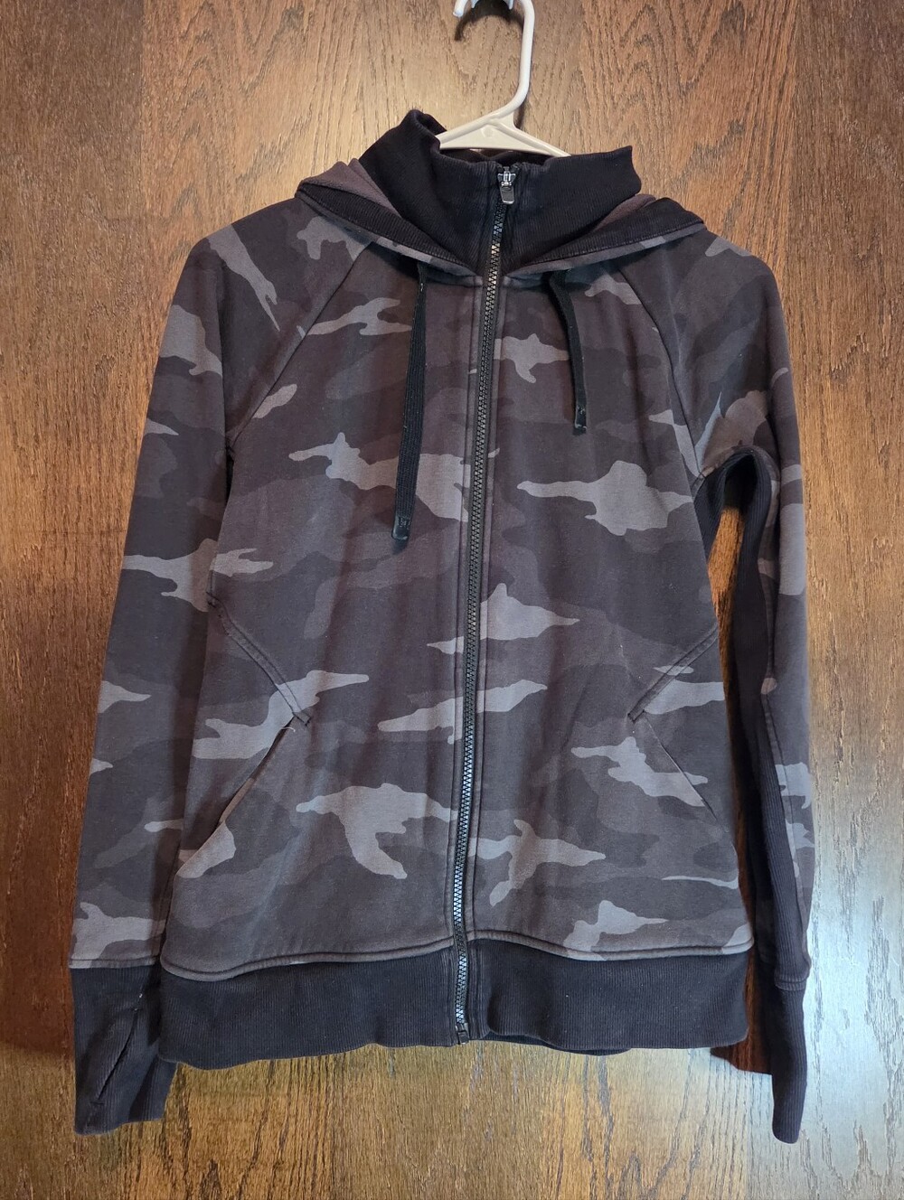 Athleta Camouflage Triumph Zip-Up Hoodie Jacket - Black/Grey